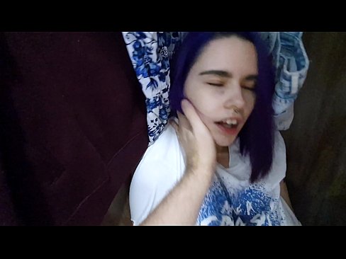 ❤️ Našao sam svoju sestru u ormaru i pomogao joj da svrši ❤ Super seks kod nas